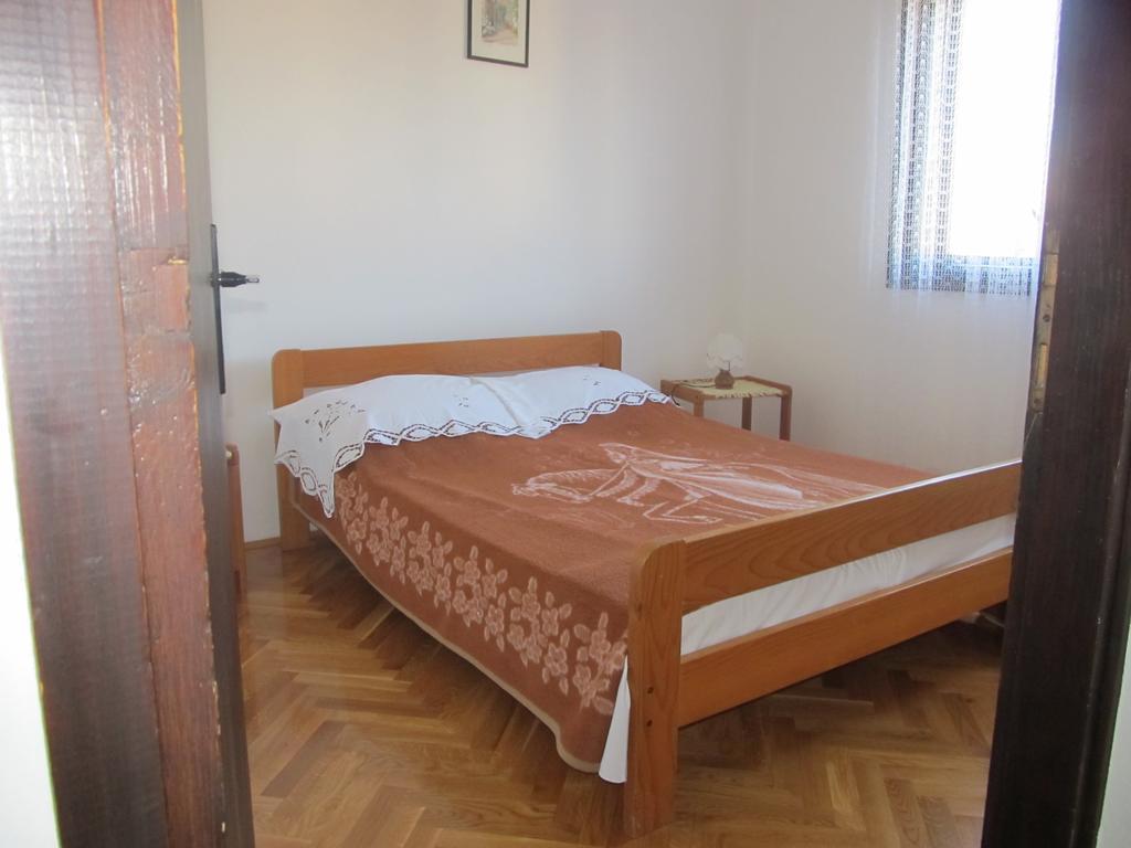 Apartment Razum Pula Exterior foto